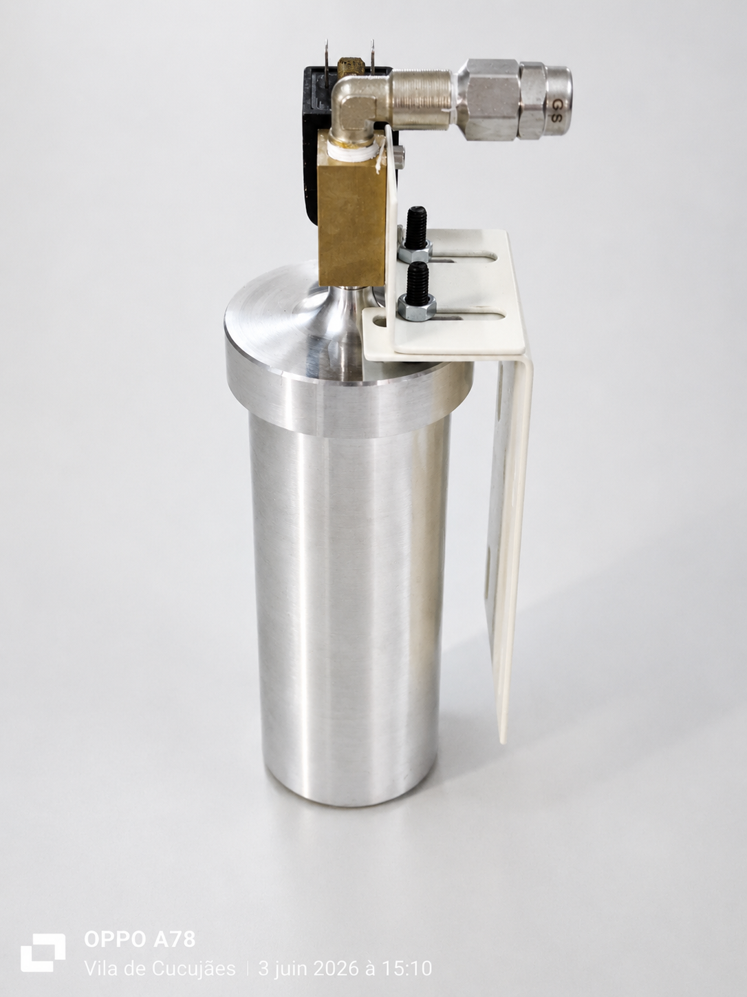 Diffuseur de gaz lacrymogène CS filaire 100 ml 450 m3 dissimulable